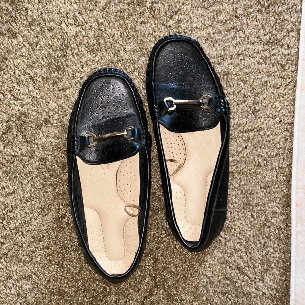 Wide width loafers in black 8W us Women’s